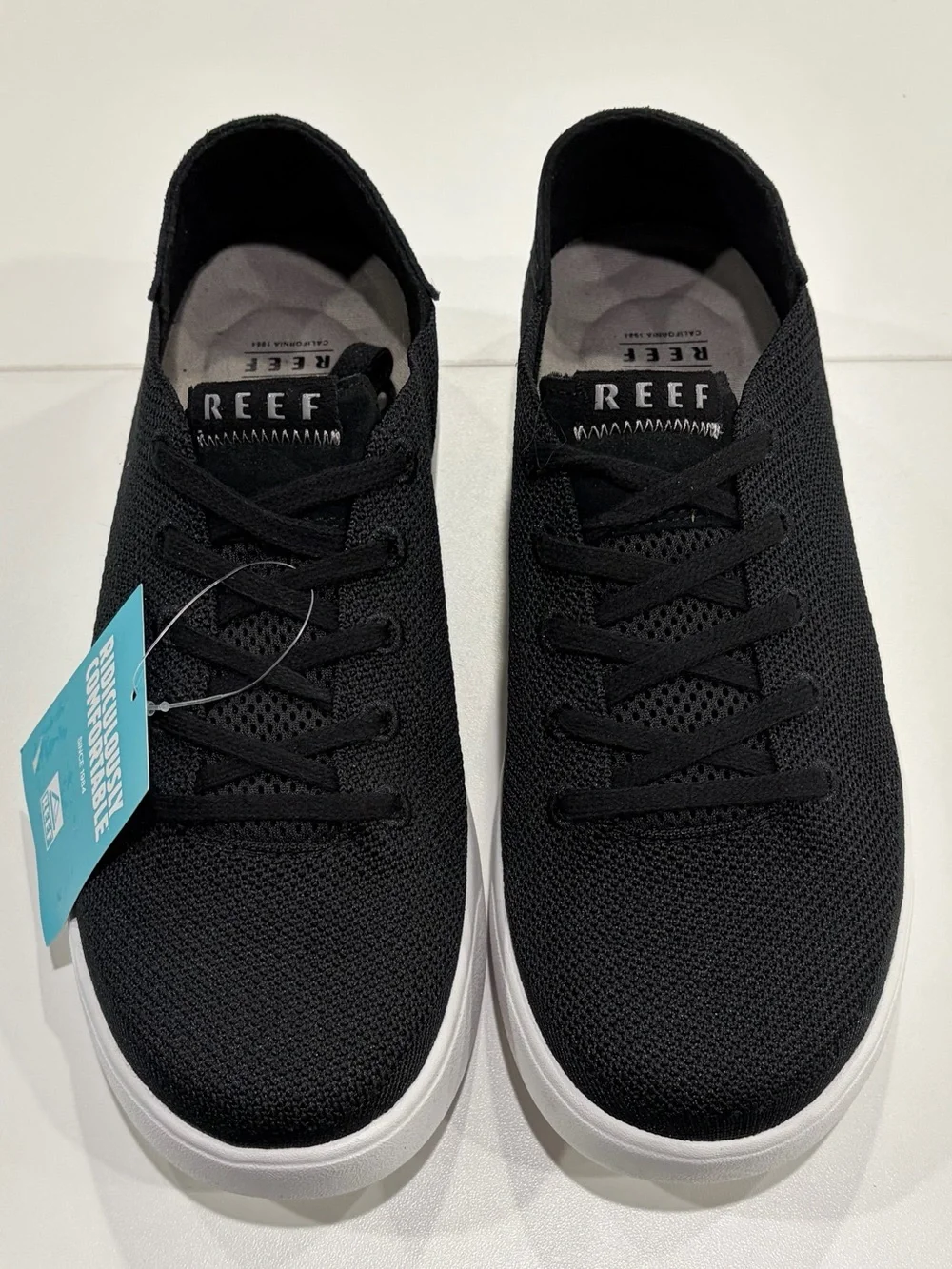 Reef Men's Size 12 Swellsole Neptune Sneakers Black White NWT Cushion Light